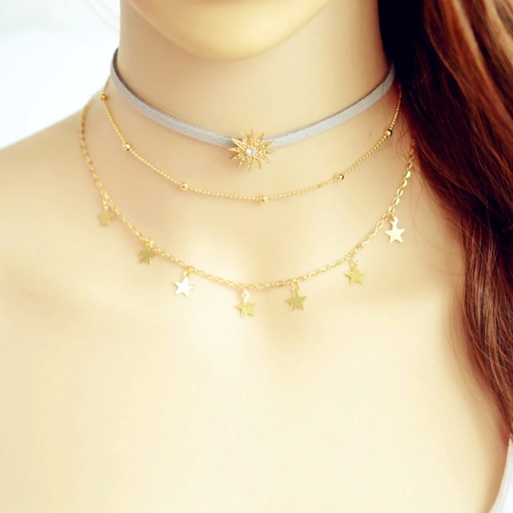 Star layered Necklace - Picture 2 of 2